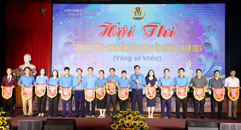 Sôi nổi Hội thi "Tiếng hát công nhân tỉnh Bắc Giang" lần thứ hai - năm 2024|https://thitranthang-hiephoa.bacgiang.gov.vn/web/guest/chi-tiet-tin-tuc/-/asset_publisher/St1DaeZNsp94/content/bac-giang-hoi-thi-tieng-hat-cong-nhan-tinh-bac-giang-lan-thu-hai-nam-2024
